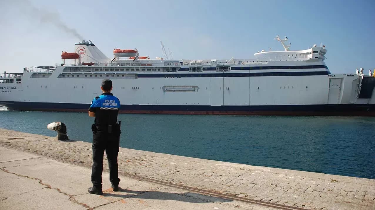 La línea marítima de FRS entre Motril y Melilla impulsa la OPE a través del puerto granadino