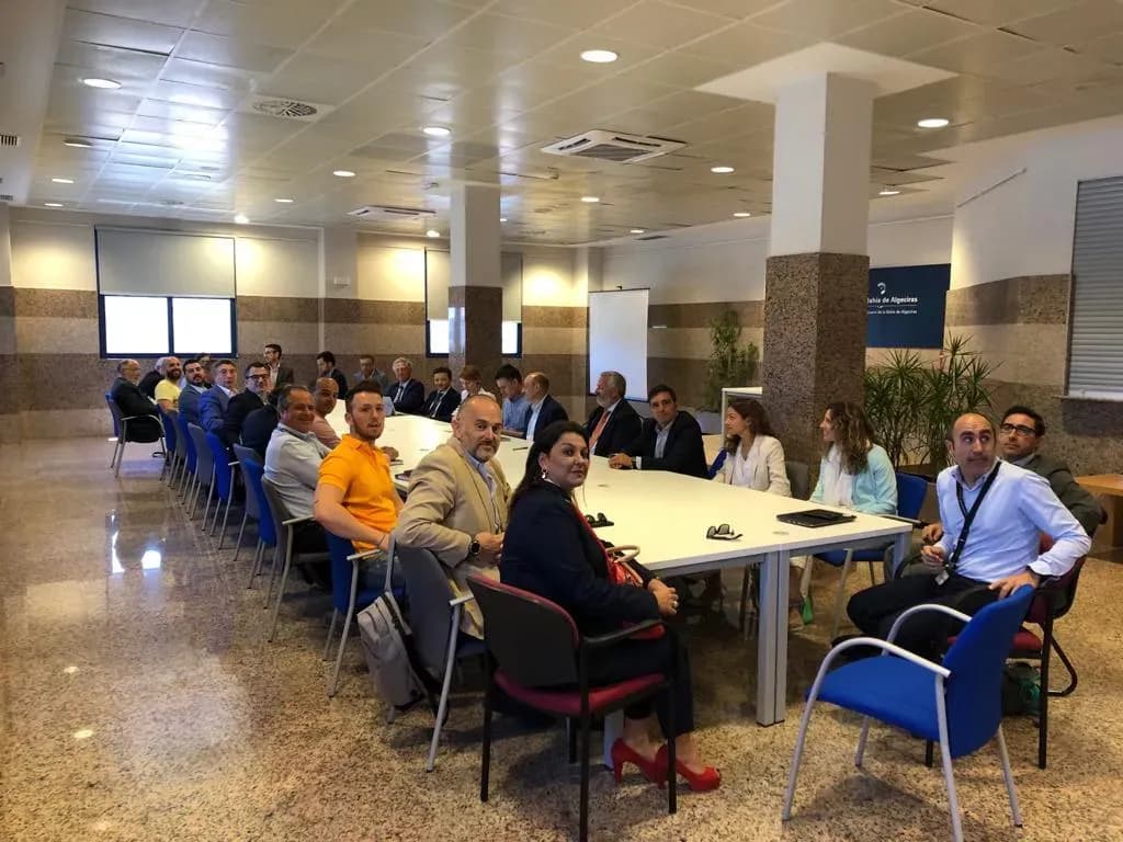 El puerto de Algeciras encauza el problema del transporte de contenedores vacíos