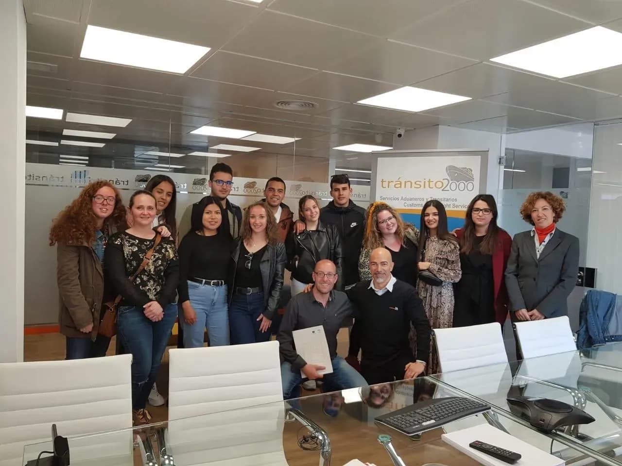Alumnos almerienses conocen el funcionamiento de Tránsito 2000