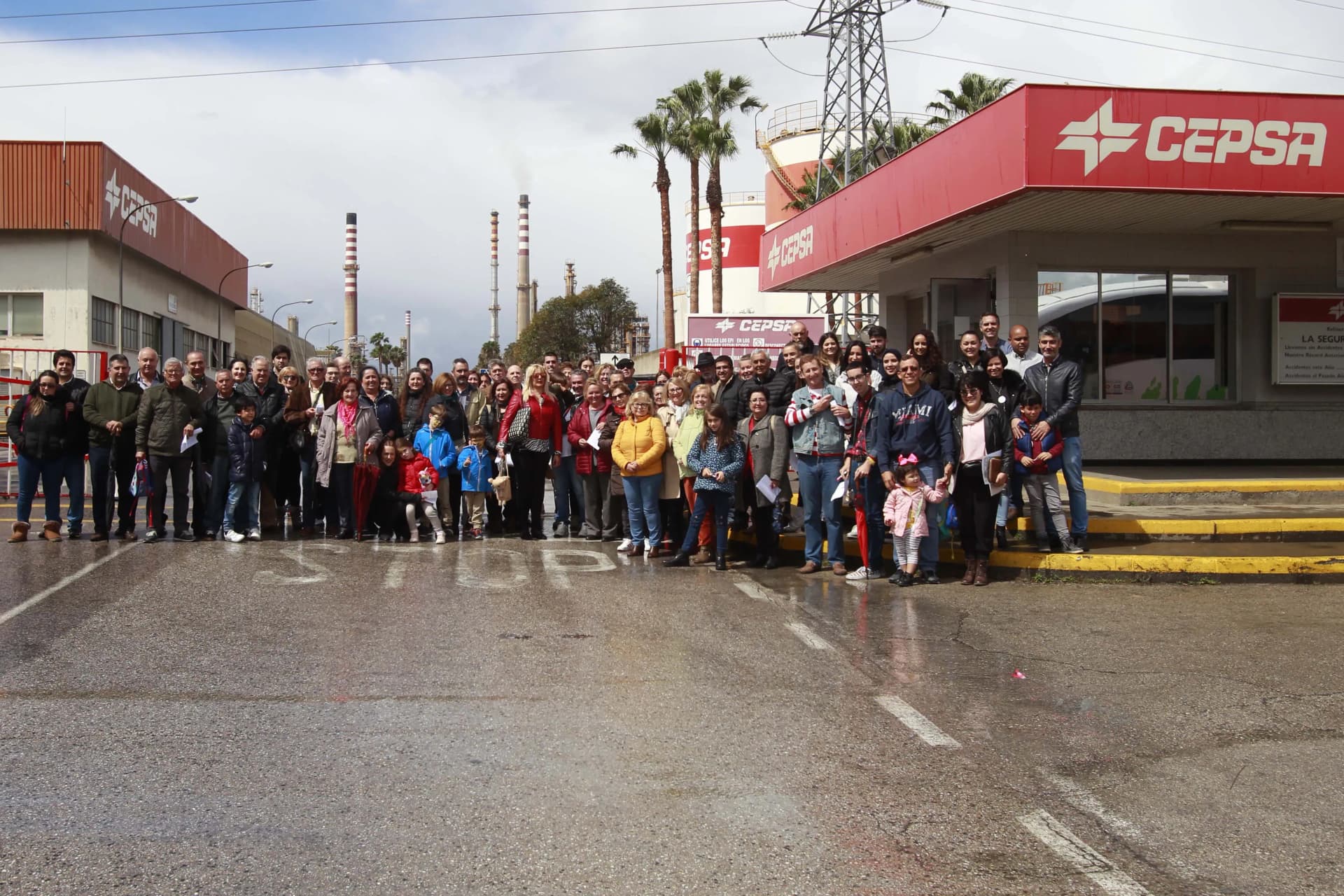 Cepsa recibe a más de 350 personas en sus Jornadas de Puertas Abiertas