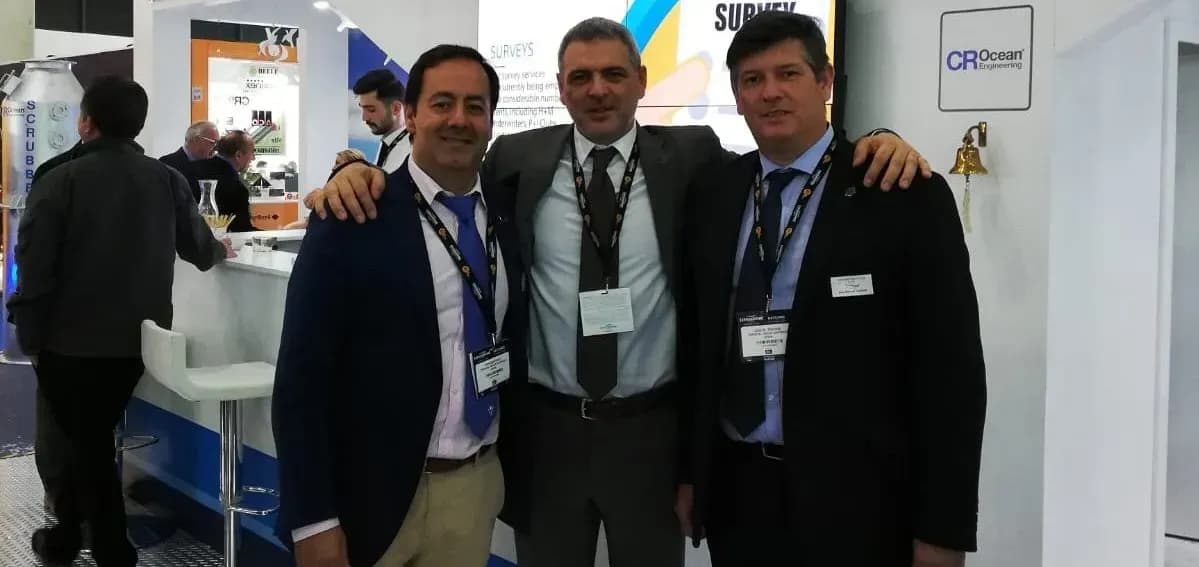 Cernaval participa en la Exposhipping de Estambul, al tiempo que su nuevo dique entra en el Canal de Suez