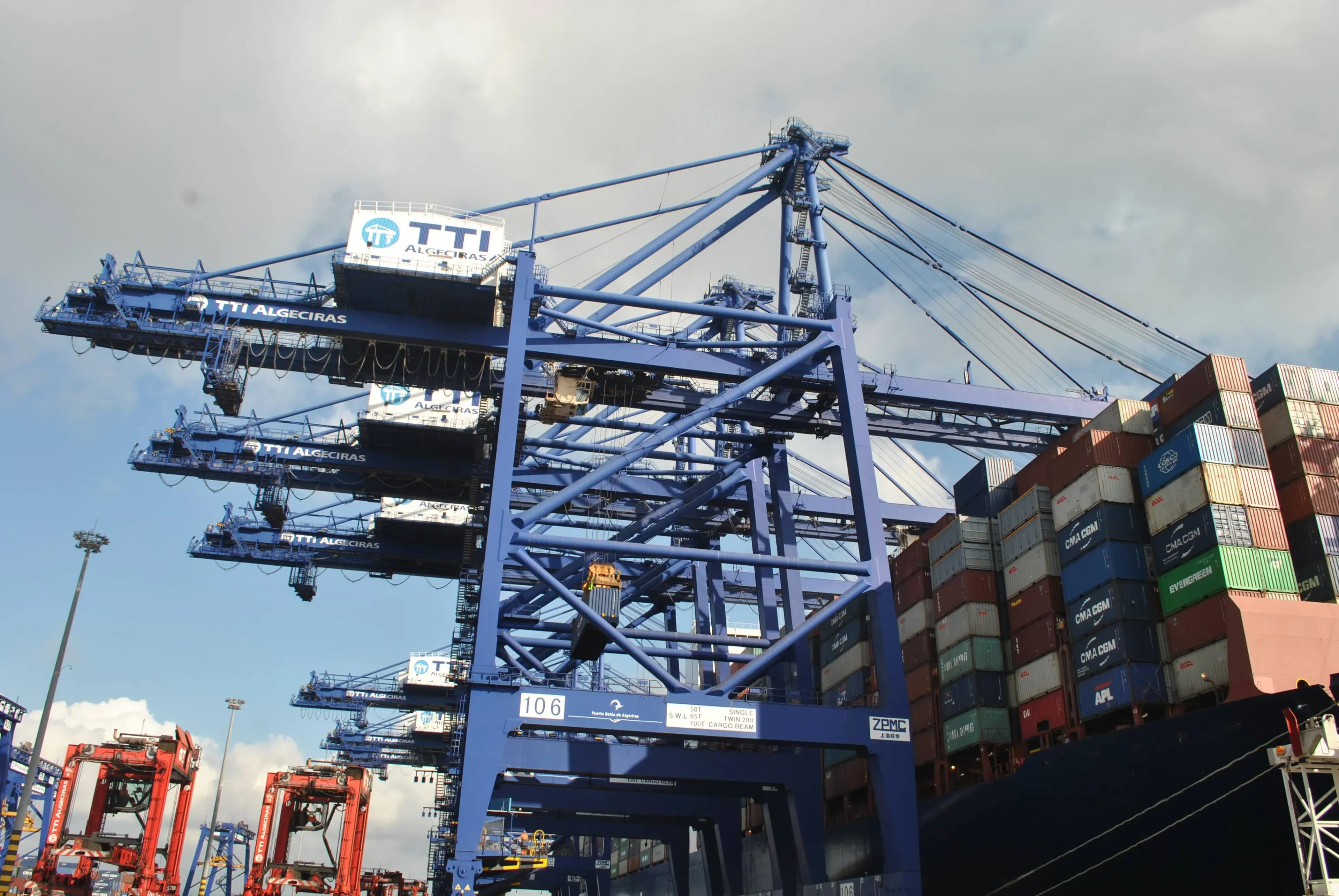 Los puertos españoles inician 2026 con un descenso del 4,5% en el tráfico de mercancías