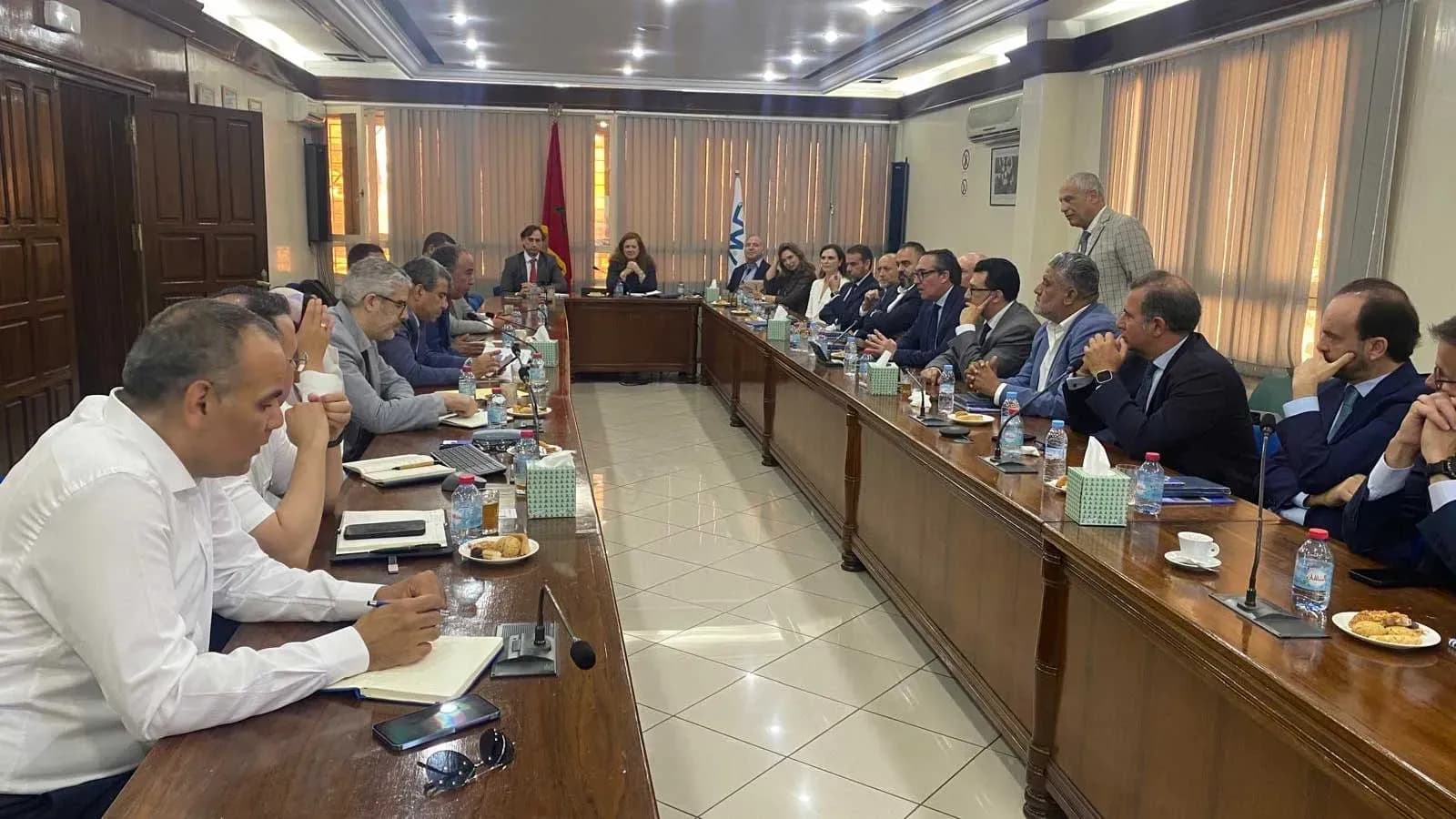 El Puerto de Castellón inicia su primera misión comercial a Egipto en busca de nuevos tráficos marítimos