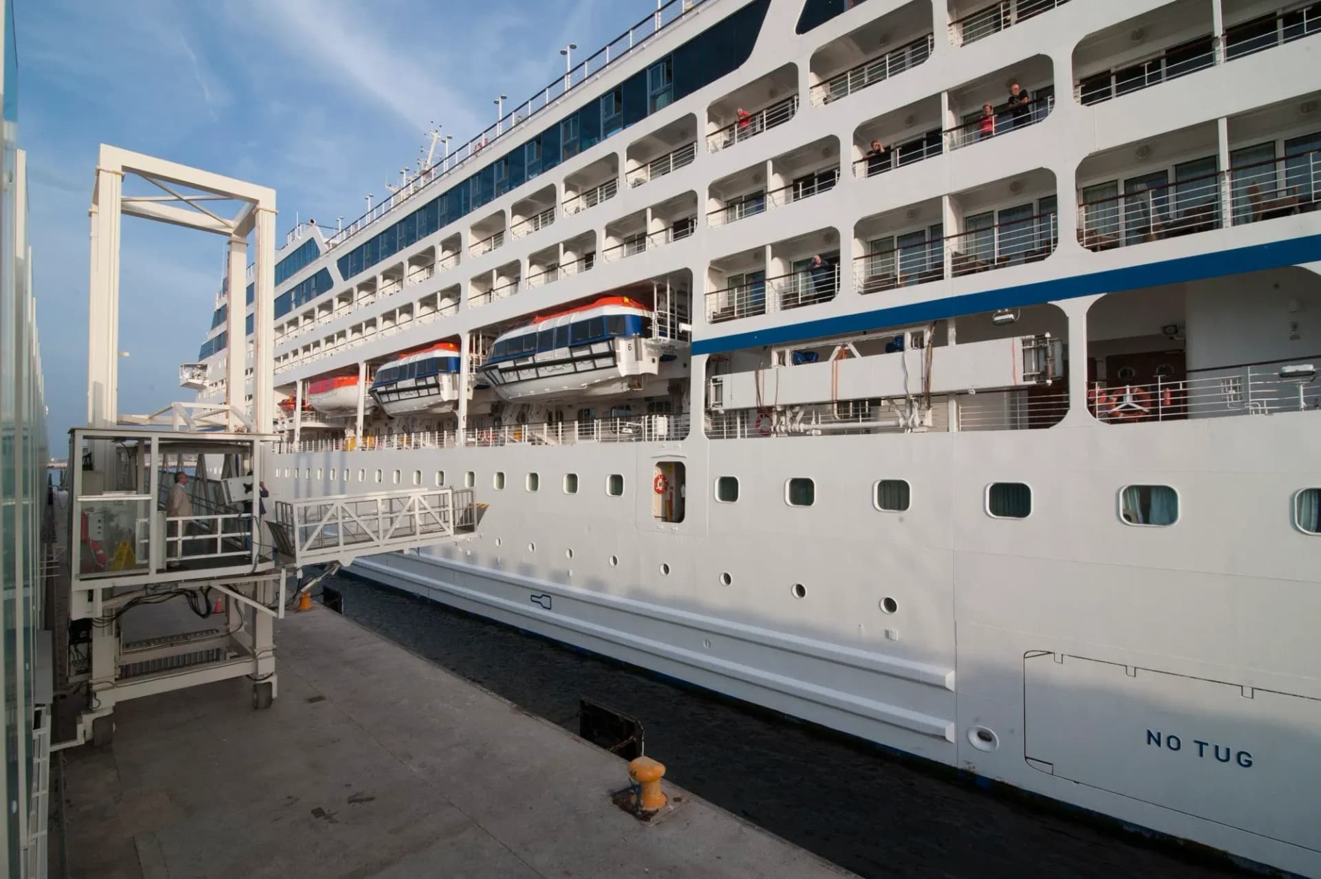 El Puerto de Alicante inaugura la temporada de cruceros 2026 con un récord histórico de 112 escalas