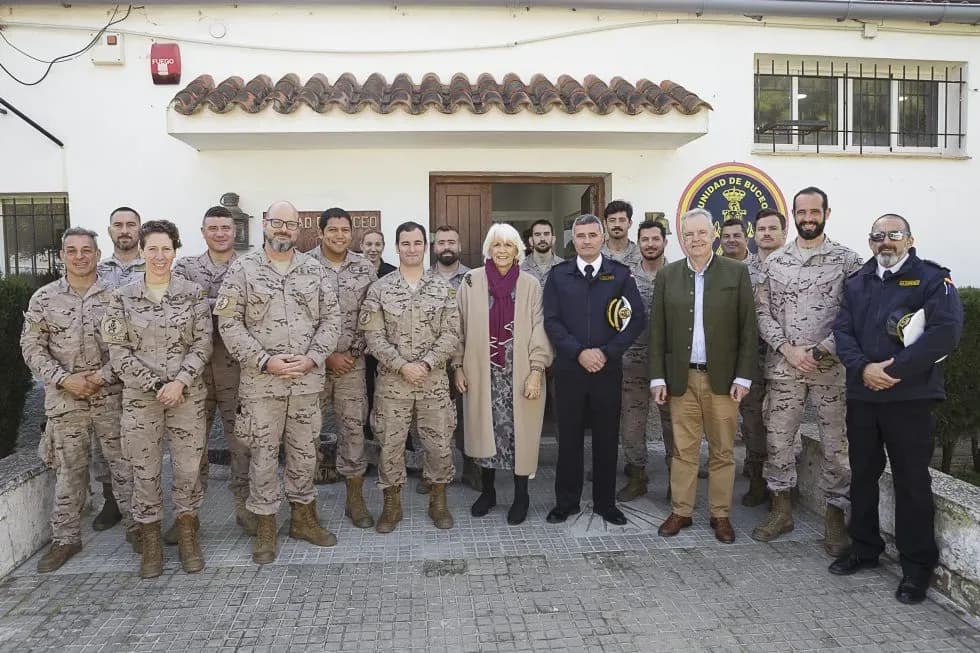 La Autoridad Portuaria de la Bahía de Cádiz agradece a la Armada el rescate de la imagen de Nuestra Señora del Rosario La Galeona