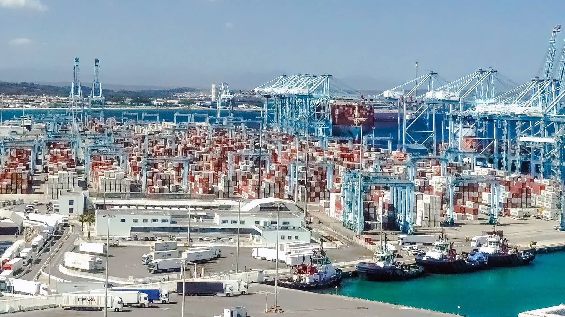 The APBA tenders the reurbanization of the esplanade next to the PCF to organize the pre-boarding of trucks