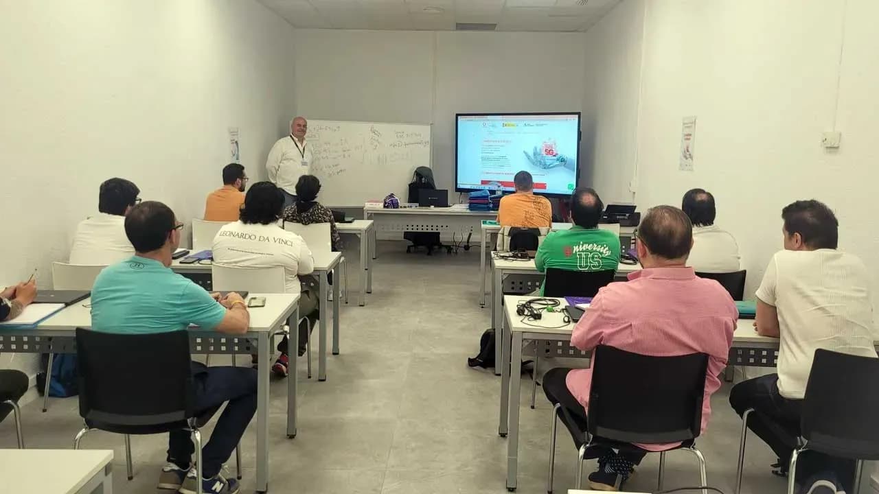 Últimos días de inscripción para dos cursos gratuitos de Inteligencia Artificial y Realidad Virtual en el Campo de Gibraltar