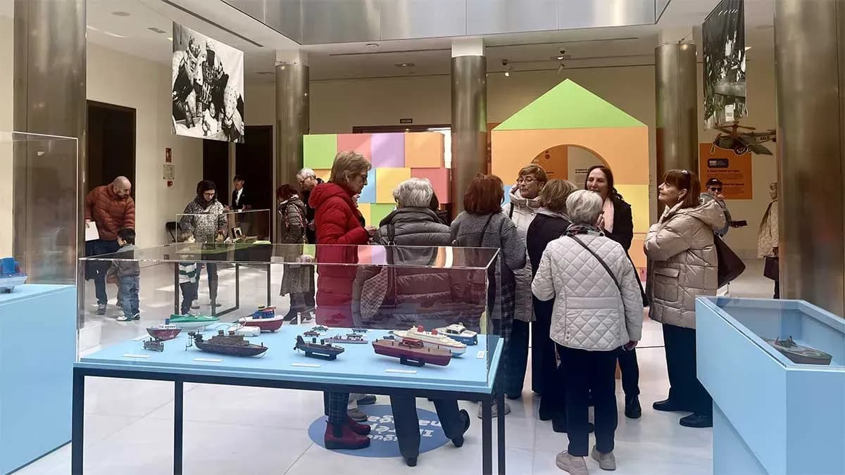 Cerca de 11.000 personas visitan en el Puerto de Valencia la exposición que recorre la historia de la industria juguetera valenciana
