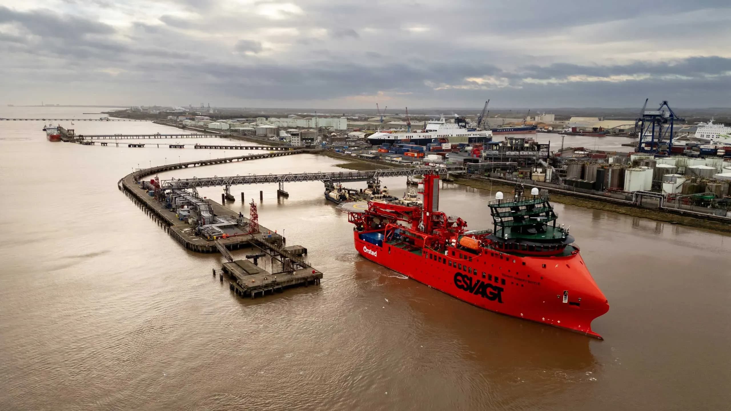 Exolum, Ørsted y Methanex ponen en marcha el primer servicio comercial de suministro de biometanol para buques en el puerto de Immingham