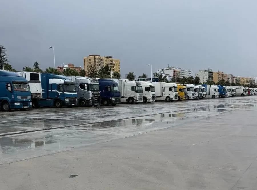 La CEC alerta del colapso logístico en el Campo de Gibraltar por las restricciones marítimas en el Estrecho