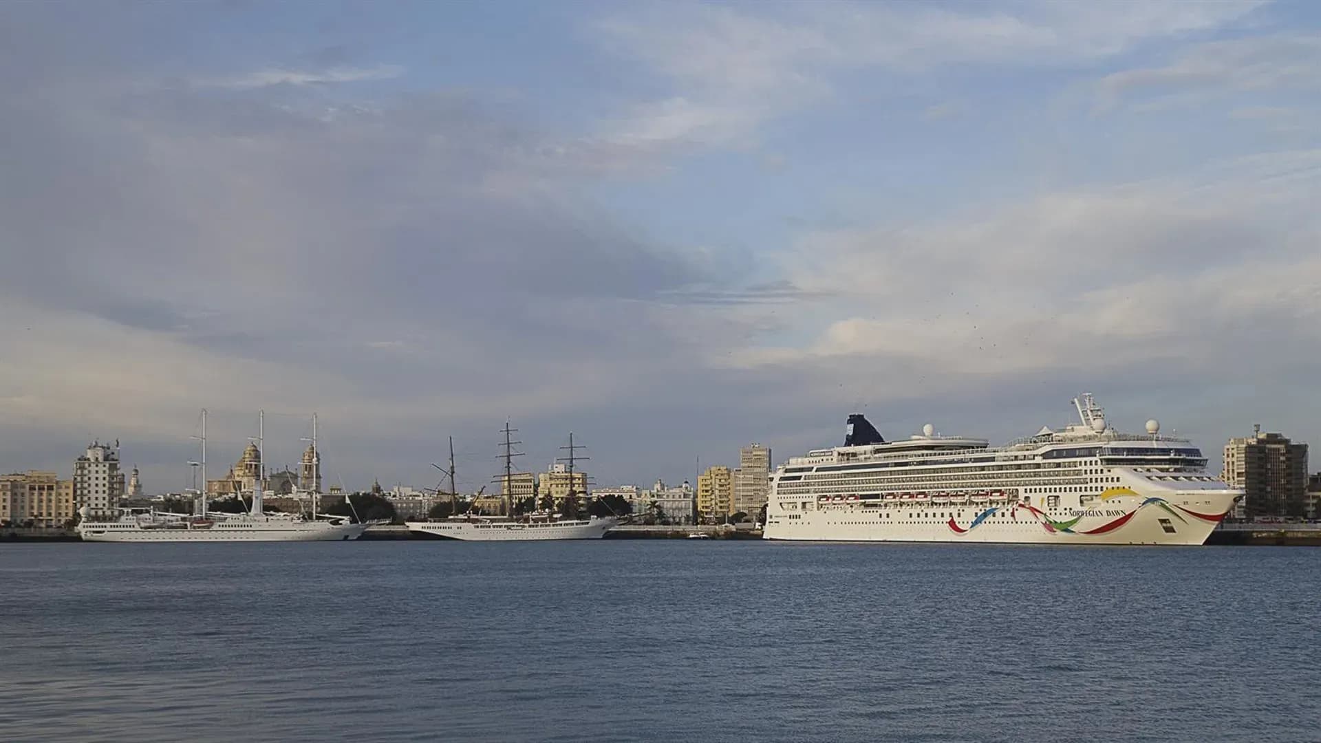 La Agencia de Puertos de Andalucía decreta el cierre de todos los puertos por el temporal
