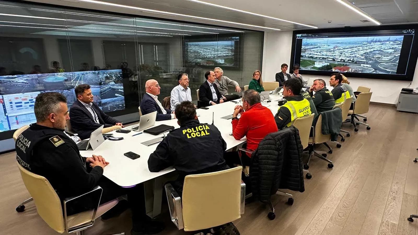 El Puerto de Algeciras mantiene cerrado el acceso de camiones salvo tráfico con destino a Ceuta