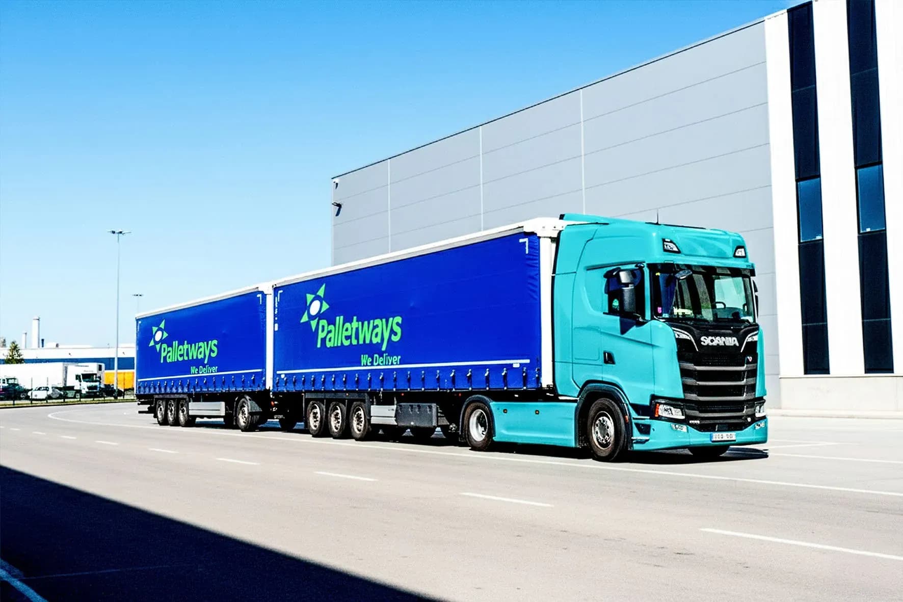Vía Galicia Transportes refuerza su red con un duotrailer de alta capacidad para Palletways