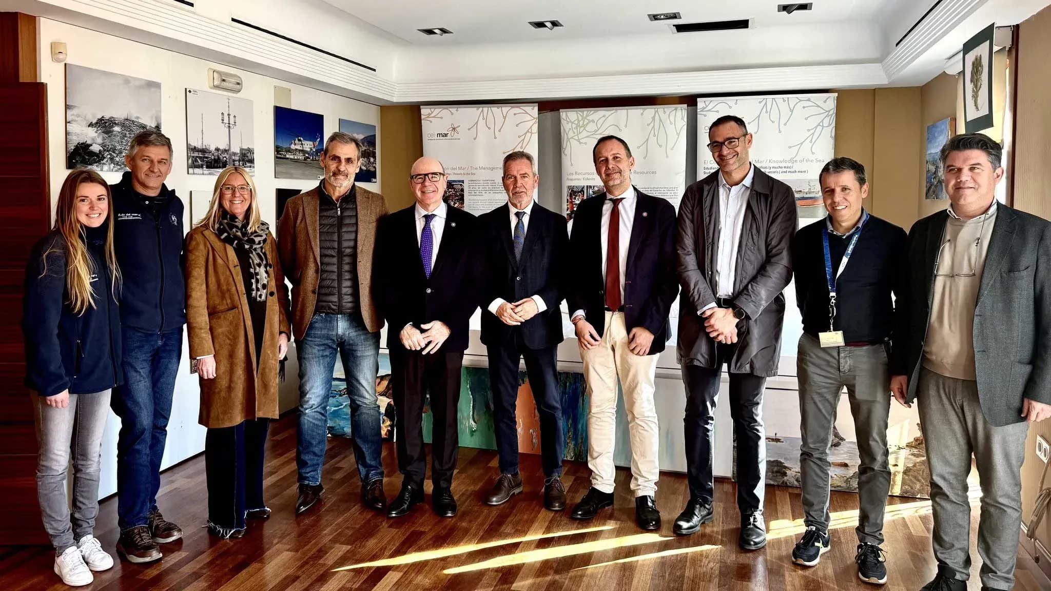 El Puerto de Motril y la Universidad de Granada formalizan un protocolo de colaboración en investigación y economía azul