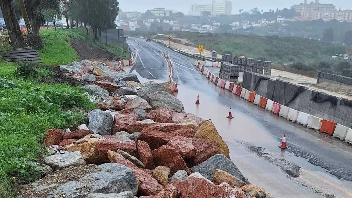 El Acceso Sur al Puerto de Algeciras reabre al tráfico pesado tras la reparación del desvío provisional en la N-350