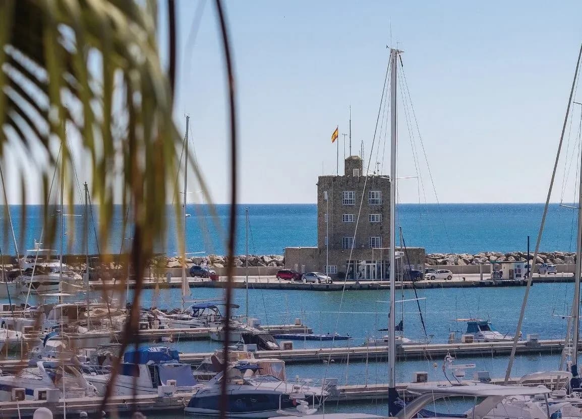 Puerto Sotogrande presenta su nuevo catálogo corporativo