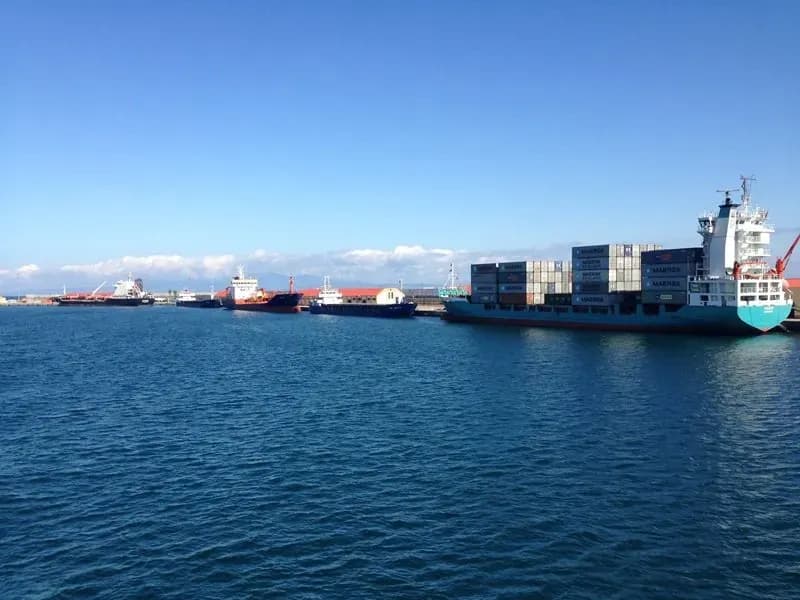 Los puertos españoles de interés general movieron más de 511 millones de toneladas hasta noviembre