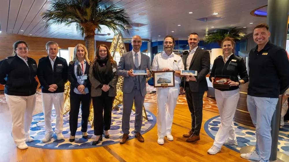 El crucero AIDAluna realiza su escala inaugural en Gibraltar tras completar su programa de reacondicionamiento en dique seco