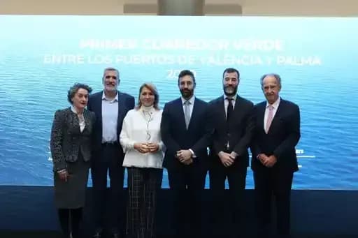 Baleària y los puertos de Valencia y Palma impulsan el primer corredor marítimo verde de España