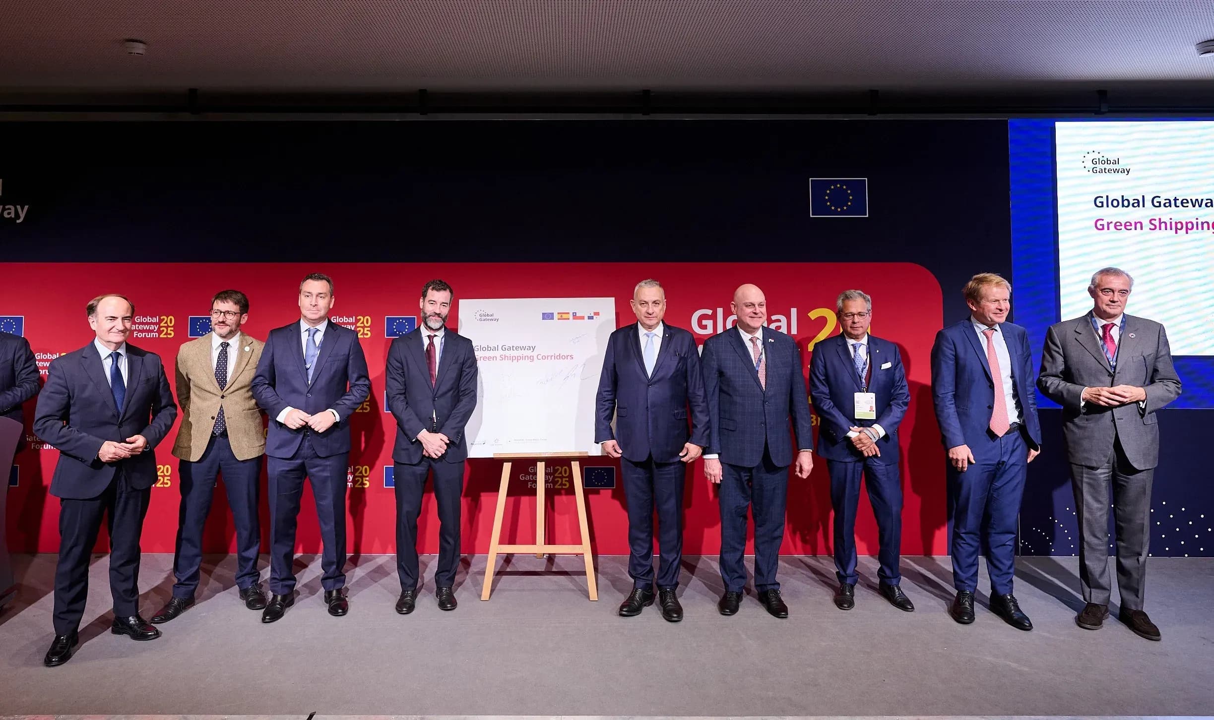 Algeciras recibe la visita del secretario de Estado de Transporte y el presidente de Puertos del Estado