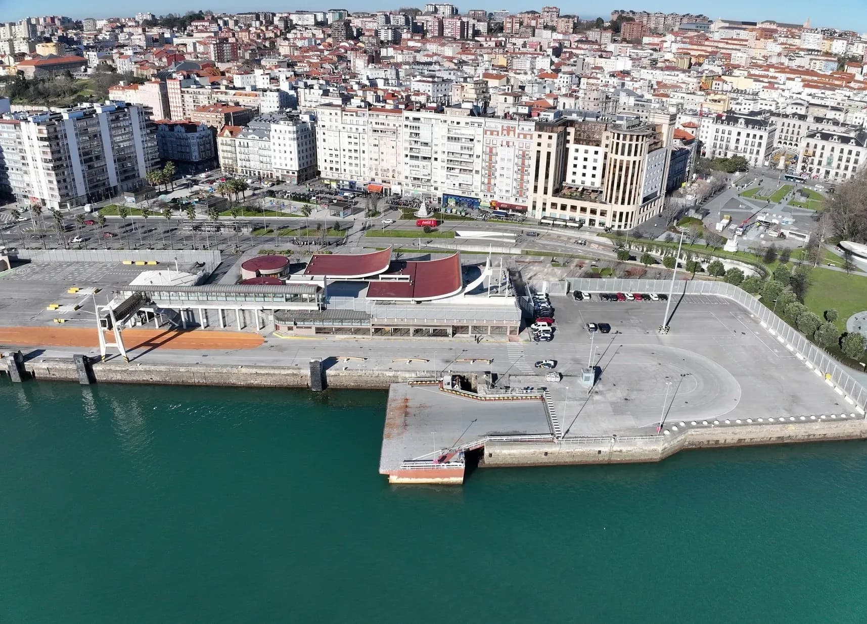 Una UTE implantará sistemas automatizados en el puerto de Santander