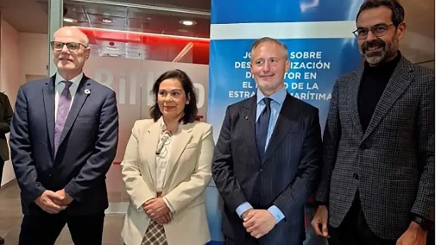 Representantes institucionales y empresariales abordan en Bilbao el impacto de la Estrategia Marítima de España 2025-2050