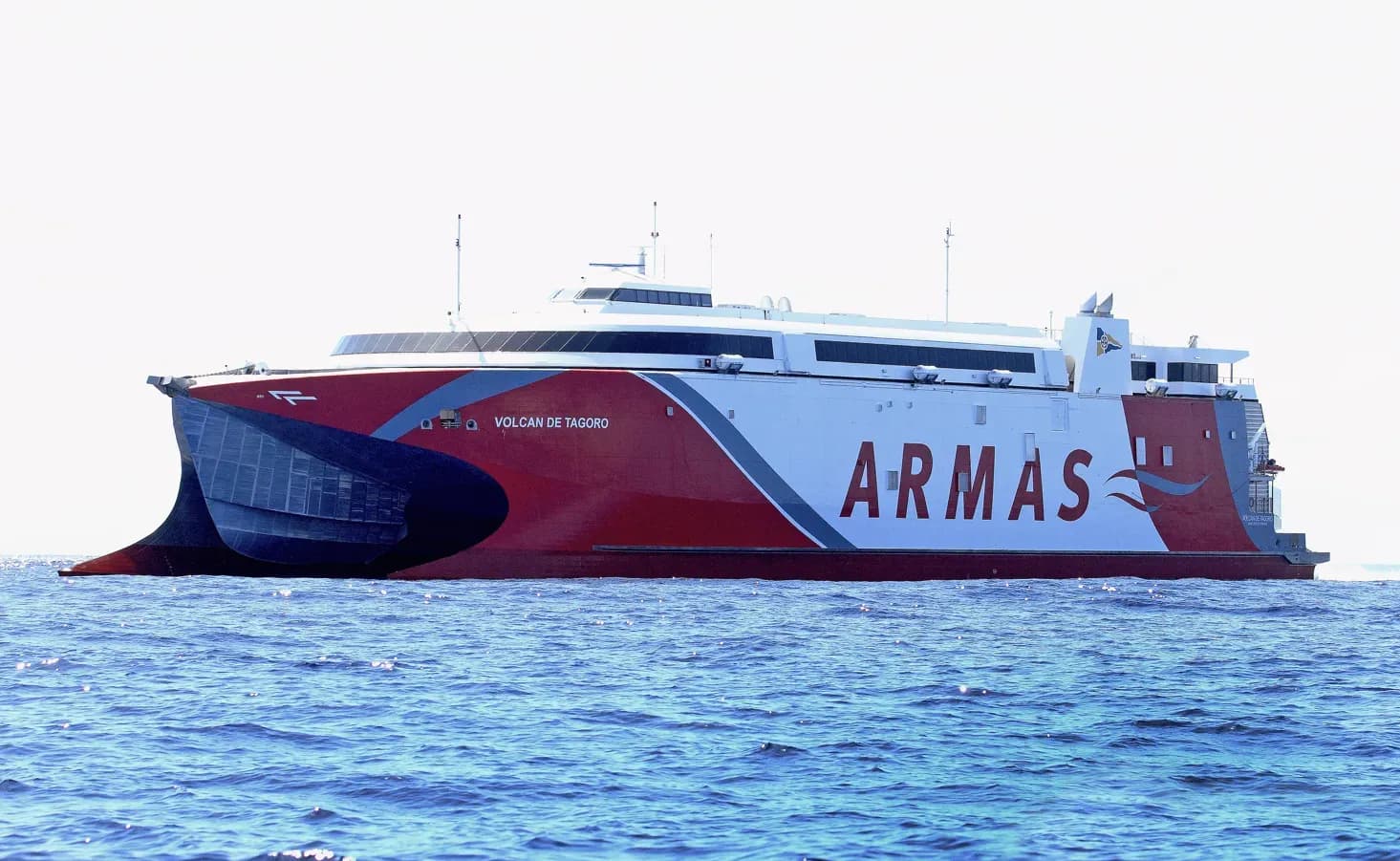 Armas Trasmediterránea reincorpora los fast ferries Volcán de Tagoro y Volcán de Taidía en la línea entre Gran Canaria y Tenerife