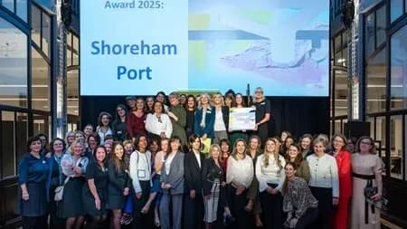 Shoreham Port recibe el Premio ESPO 2025 por su estrategia de diversidad e inclusión