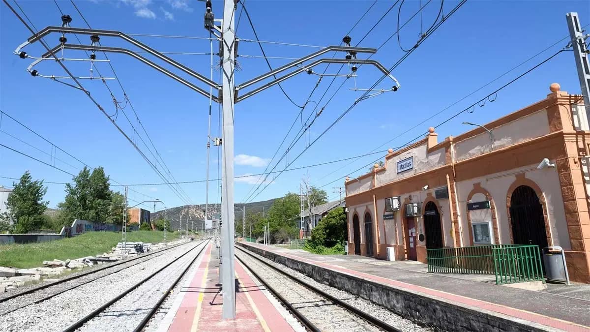 Adif licita la adaptación de ocho estaciones del eje Madrid-Zaragoza para la futura Autopista Ferroviaria