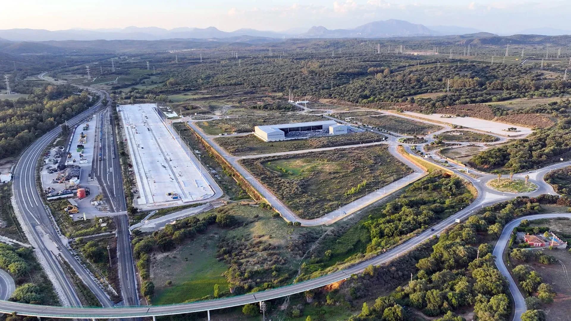 Los puertos y áreas logísticas andaluzas recibirán 53 millones de inversión el próximo año