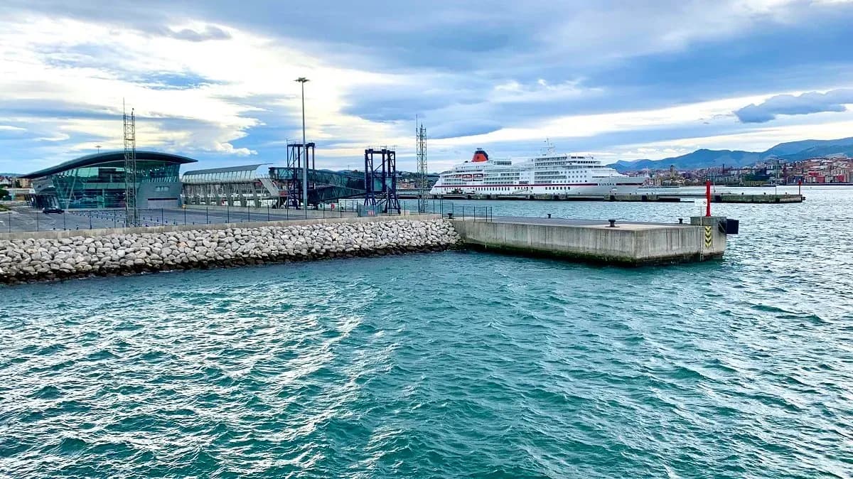 El Puerto de Bilbao cierra una temporada de cruceros con cifras récord de escalas y pasajeros