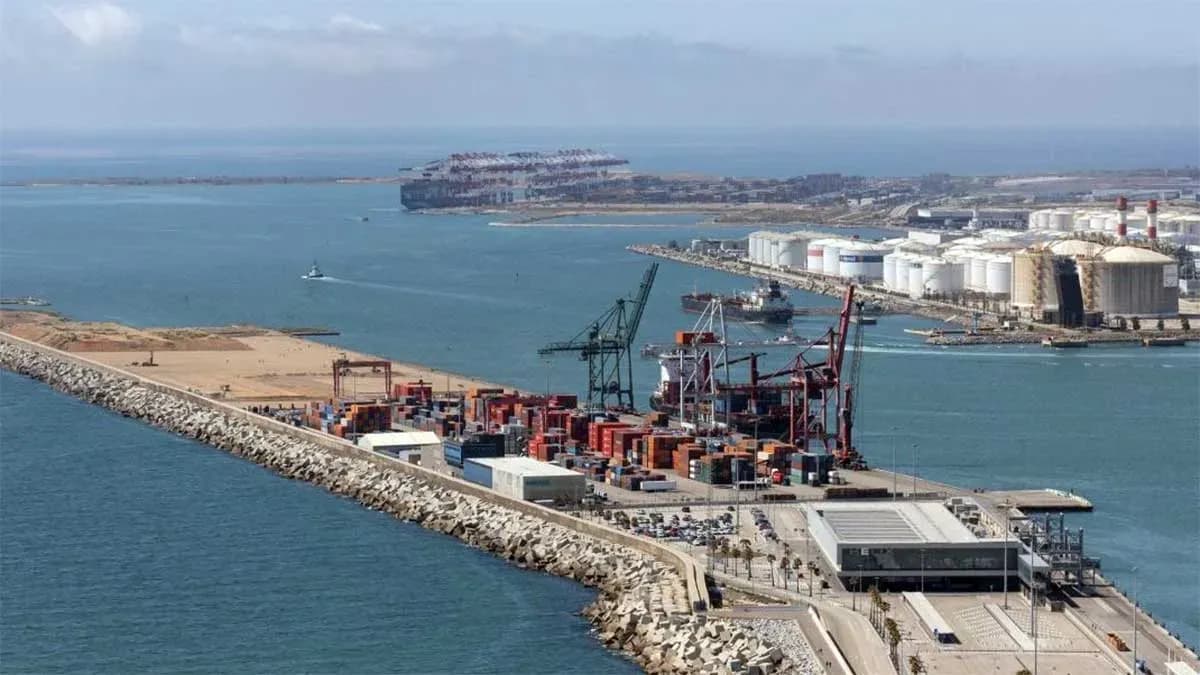 El Puerto de Barcelona licita la red eléctrica del muelle Adosado como parte del despliegue del Plan Nexigen