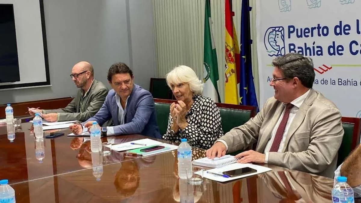 La Junta y la Autoridad Portuaria de la Bahía de Cádiz avanzan en la acreditación de espacios formativos para la estiba