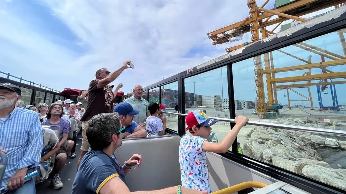 Valenciaport abre las últimas plazas para las visitas guiadas del 25 de octubre