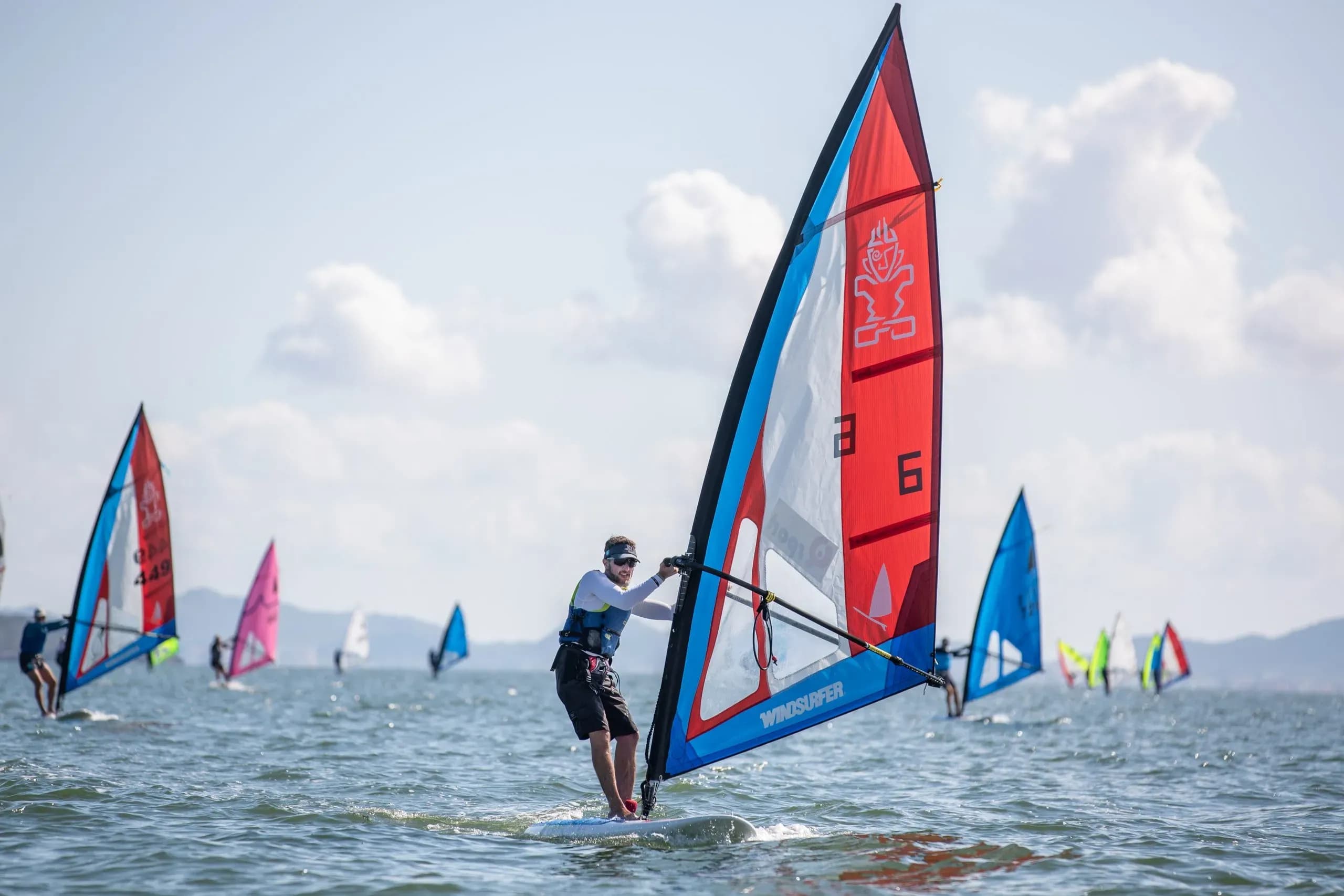 Andalucía suma siete podios en el XXVI Surfari Mar Menor de windsurf