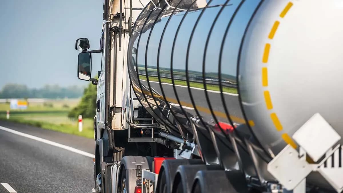 La Unión Europea unifica los controles del transporte de mercancías peligrosas con nuevas normas vinculantes