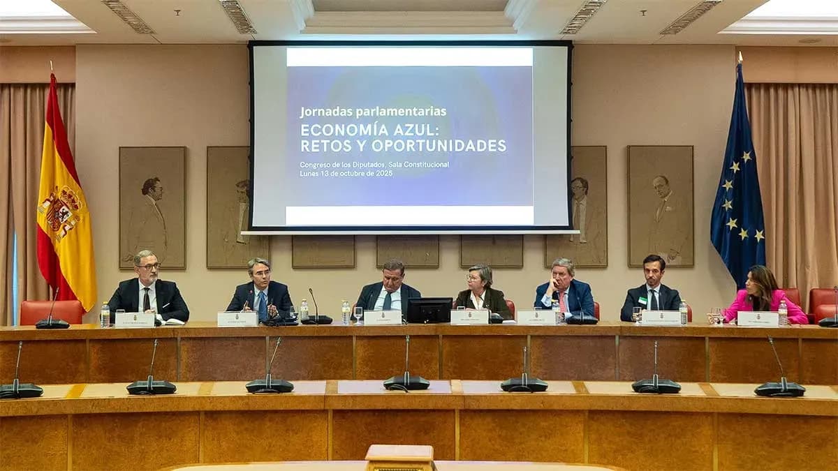 Marinas de España defiende el papel del turismo náutico en la economía azul durante unas jornadas en el Congreso