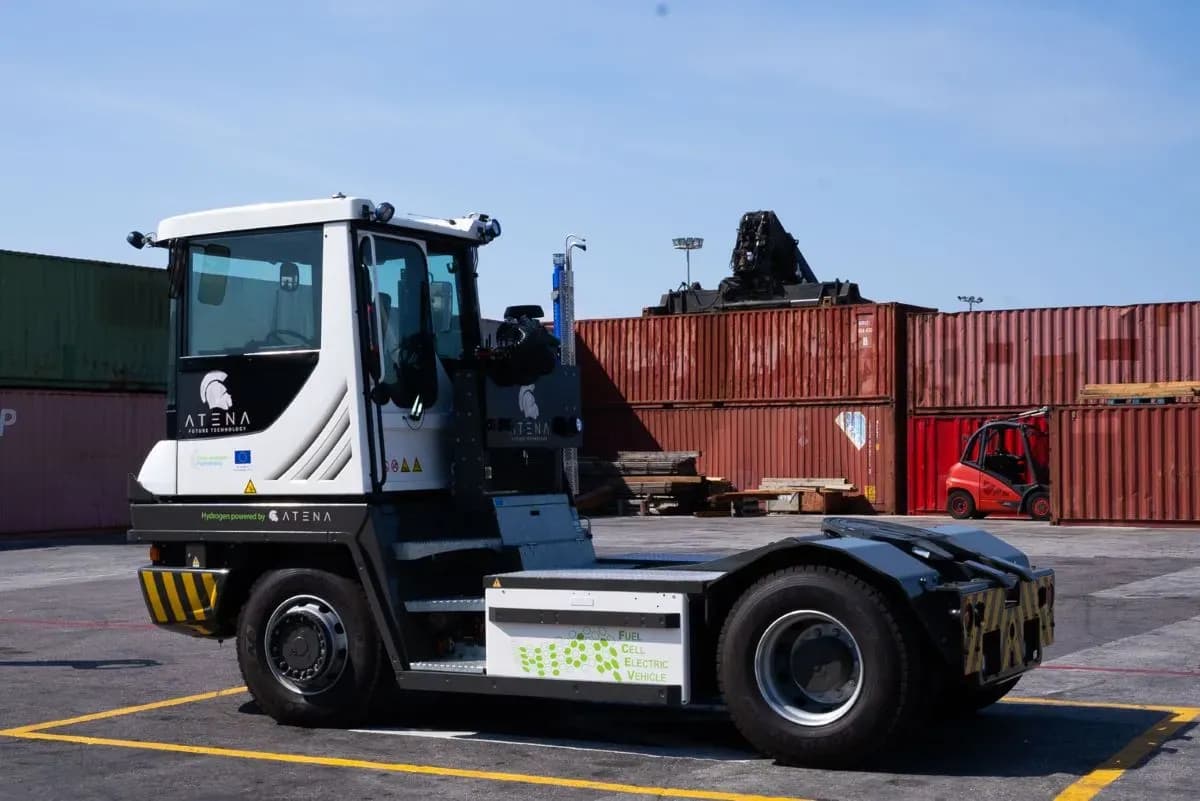 Sevilla acogerá la presentación del primer vehículo industrial H2Tractor