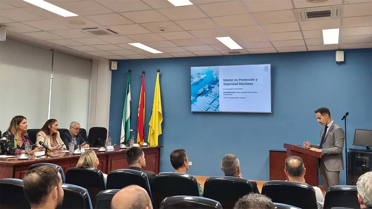 La Universidad de Cádiz inaugura el primer máster oficial en Protección y Seguridad Marítima de España