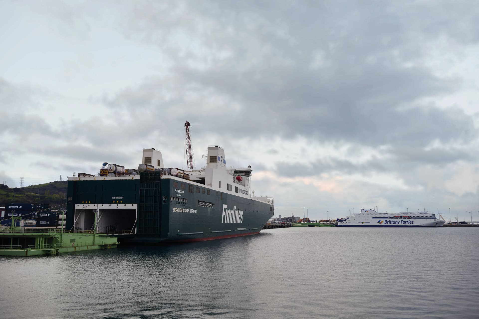Finnlines lanza un servicio semanal entre Bilbao y Gdynia con buques híbridos de última generación
