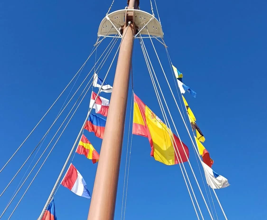 La asociación Cádiz con Elcano anima al equipo español de Sail GP con un mensaje desde el Juan Sebastián de Elcano