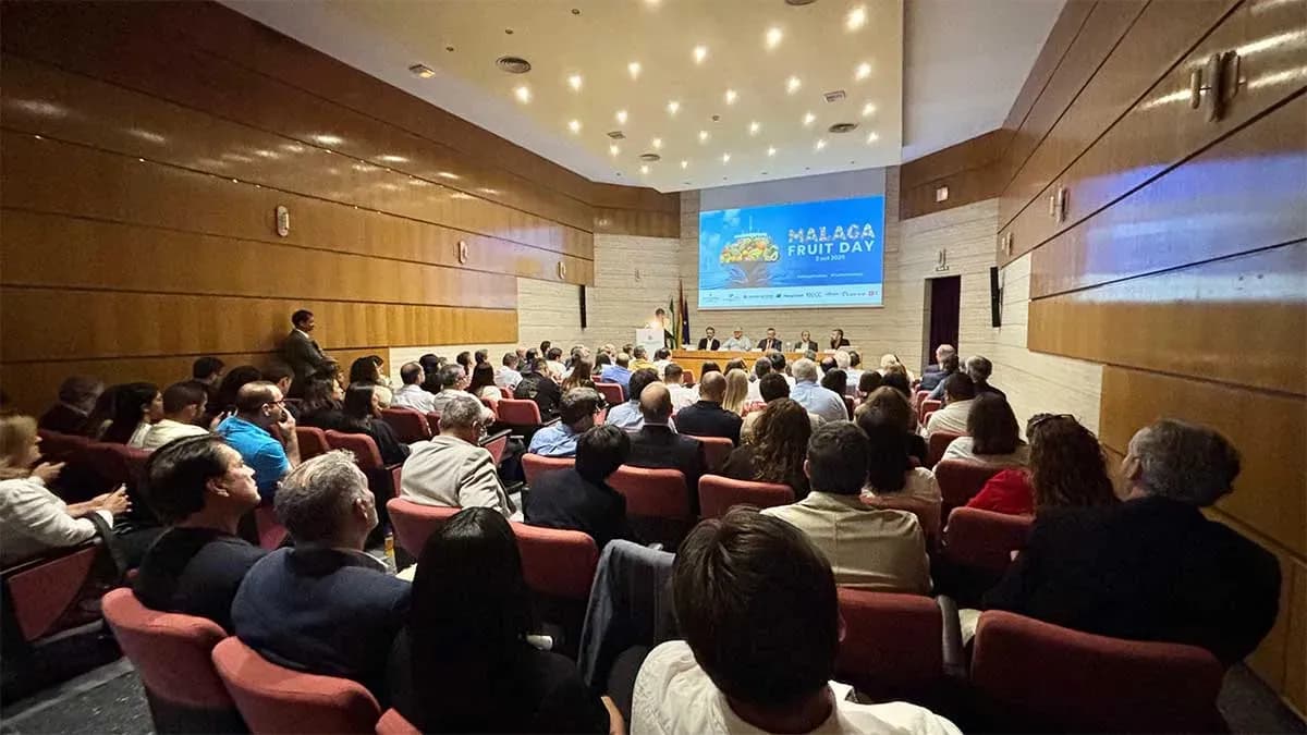 El Puerto de Málaga refuerza su papel logístico en el sector hortofrutícola con la celebración del Málaga Fruit Day 2025