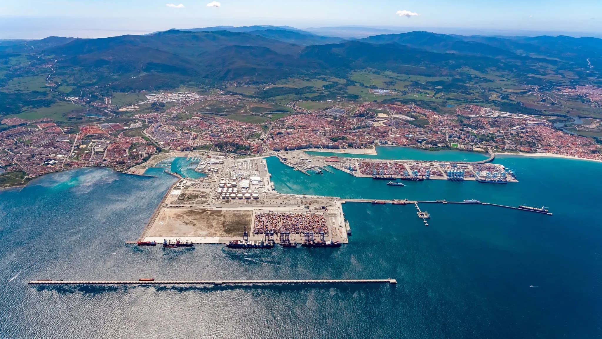Algeciras continúa siendo el puerto europeo más eficiente según los datos del Banco Mundial