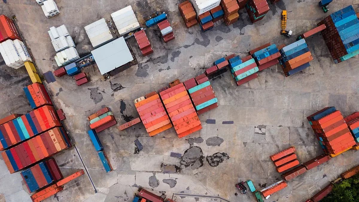 Los precios de portacontenedores de segunda mano se mantienen al alza pese a la caída de los fletes y el crecimiento de la flota