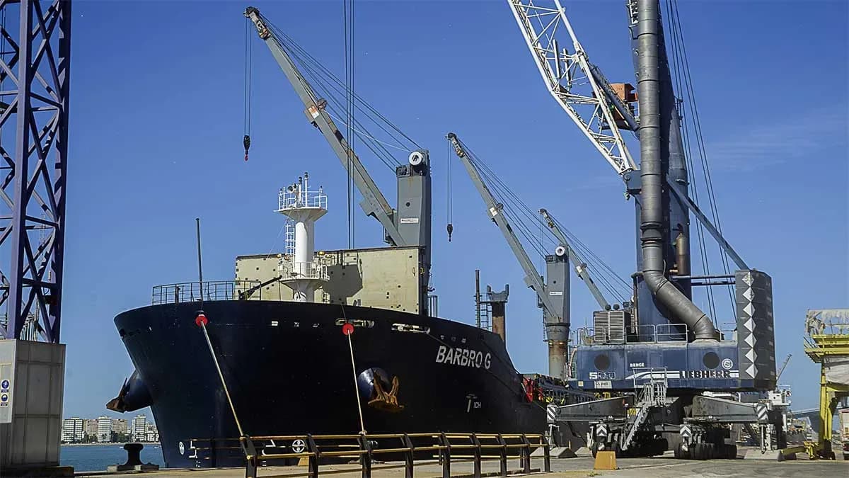 La Cabezuela-Puerto Real concentrará hoy la operativa de siete buques y cerca de 125.000 toneladas de graneles