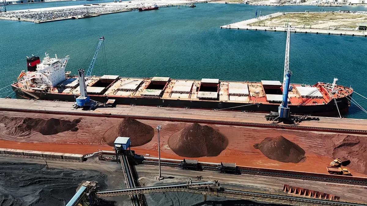 Tarragona recibe el mayor granelero de su historia con más de 208.000 toneladas de mineral de hierro