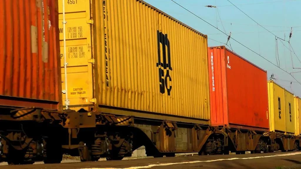 Transportes abre una consulta al mercado para definir alternativas al diésel en seis líneas ferroviarias