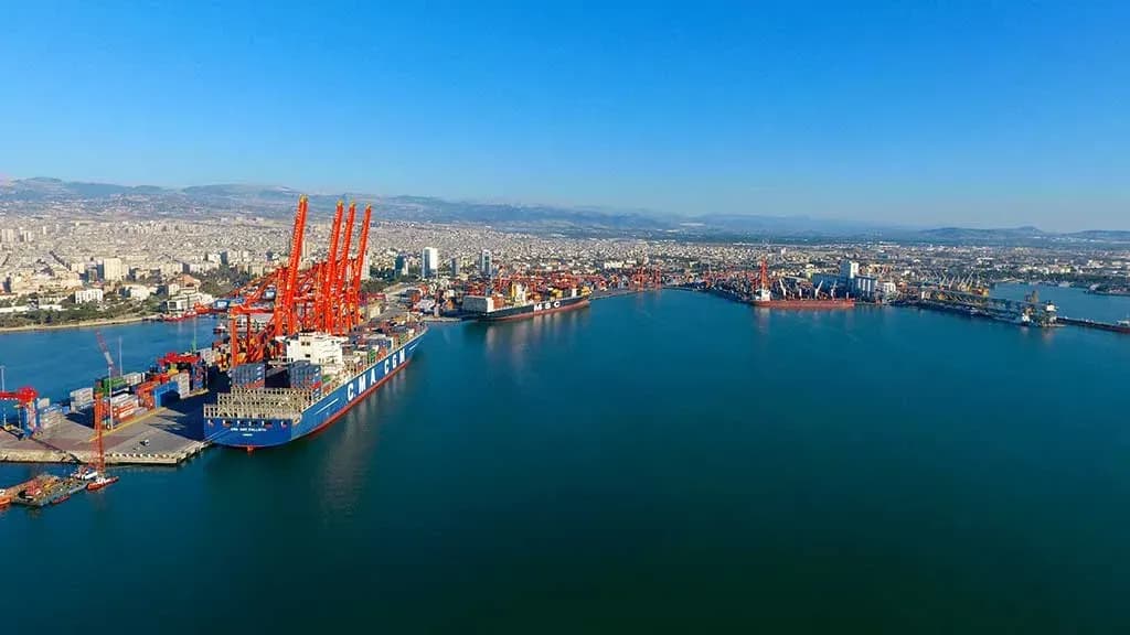 Turquía cierra su espacio aéreo y sus puertos a Israel