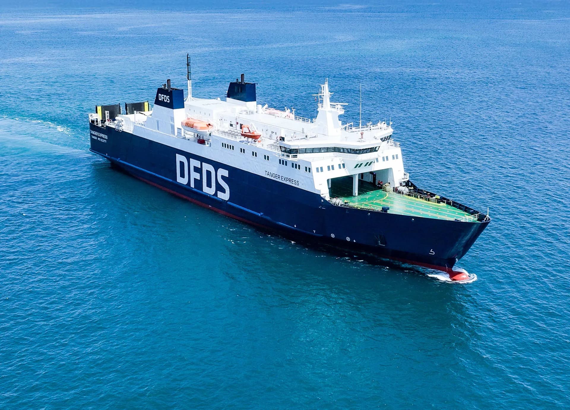 DFDS adquiere dos ferris de Naviera Armas para reforzar sus servicios en el Estrecho de Gibraltar