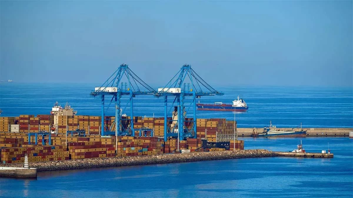 El tráfico de mercancías en los puertos de Las Palmas crece un 16,5% hasta julio
